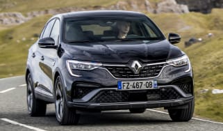 Renault Arkana SUV - front dynamic