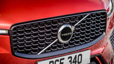 Facelifted Volvo XC60 grille