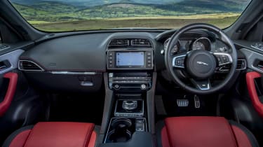 2016 Jaguar F-Pace interior