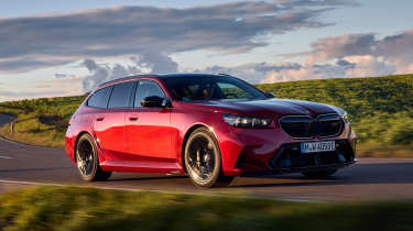 BMW M5 Touring front quarter cornering