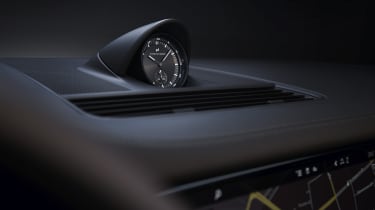2020 Porsche Panamera Turbo S Sport Chrono clock