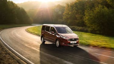 Ford Tourneo Connect MPV driving in sunny conditions