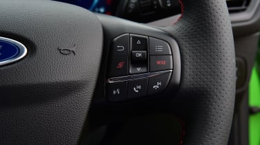 Ford Focus ST facelift steering wheel controls