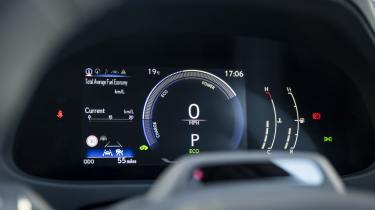Lexus UX 2024 driver display