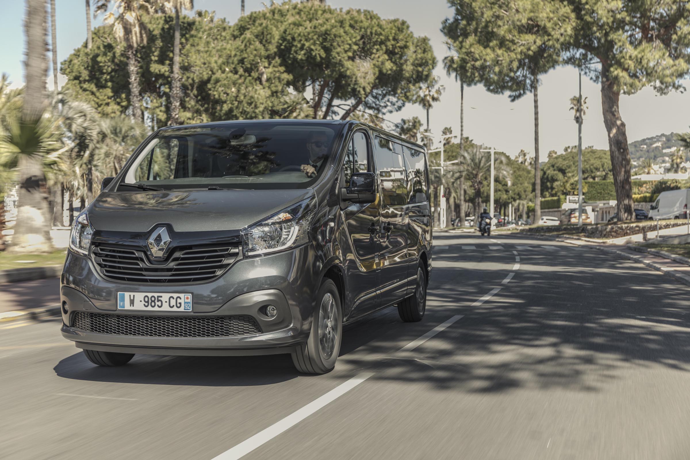 German Renault Trafic Spaceclass:  The Ultimate Buyer'S Guide - dbo96nq