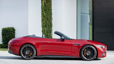 2022 Mercedes SL - side view static