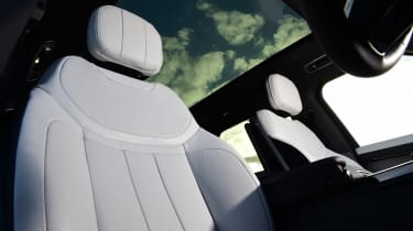 2022 Range Rover Sport - seats