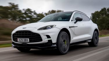 Aston Martin DBX707