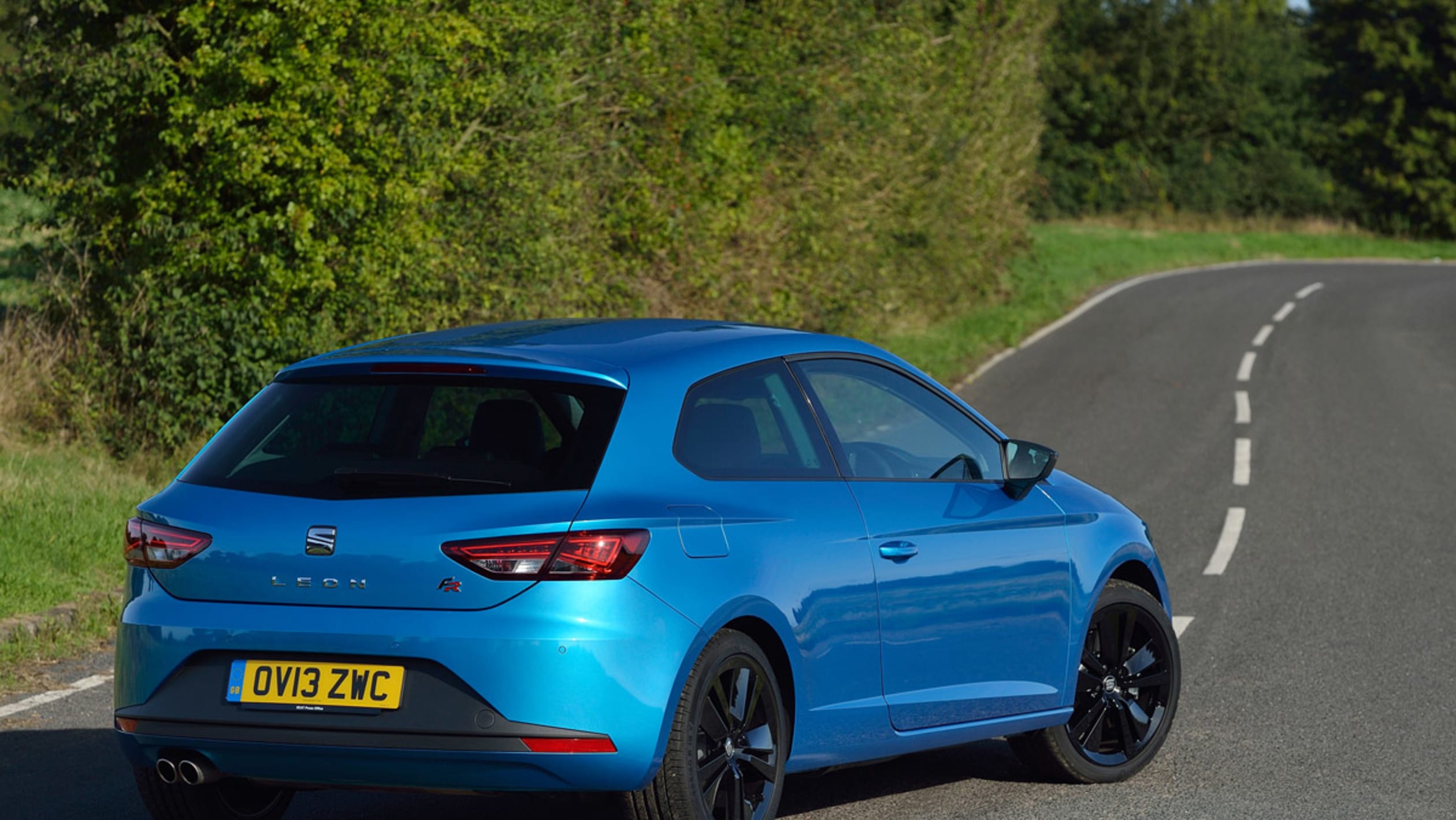 SEAT Leon SC hatchback pictures | Carbuyer