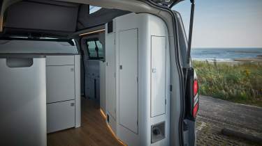 Ford Transit Custom Nugget LWB cupboard