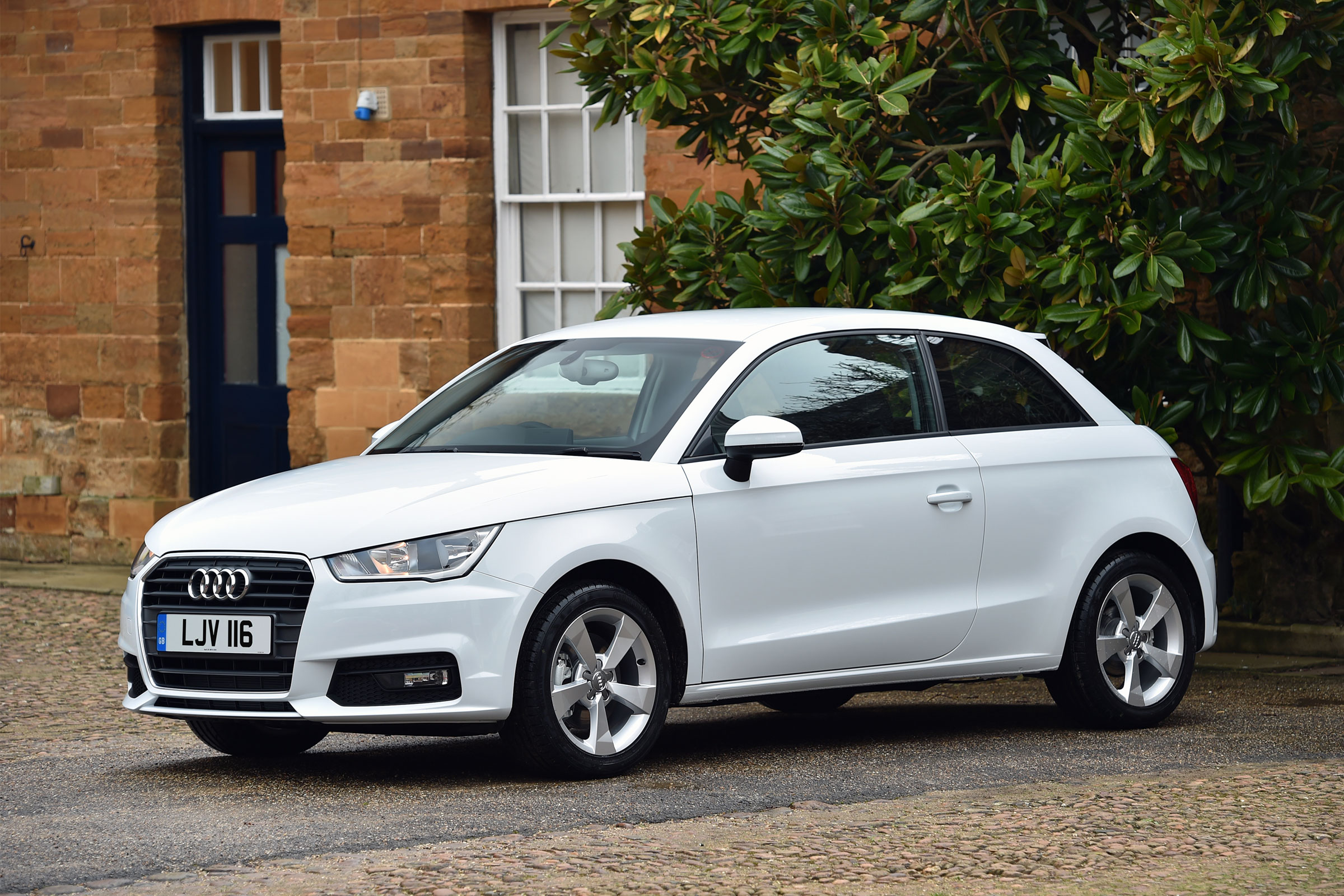 Audi A1 thế hệ mới ra mắt với ngoại hình cực thể thao  Báo Gia Lai điện tử