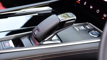 Peugeot 508 SW estate gearlever