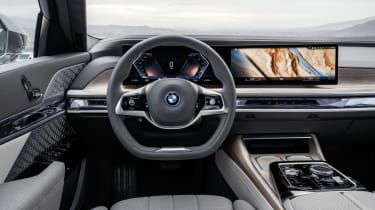 BMW i7 interior 
