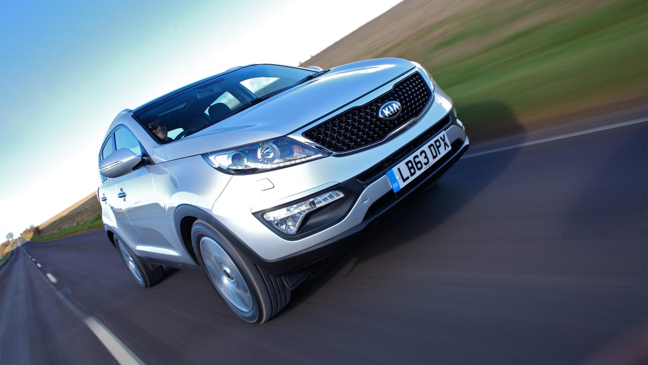 Kia Sportage SUV pictures Carbuyer