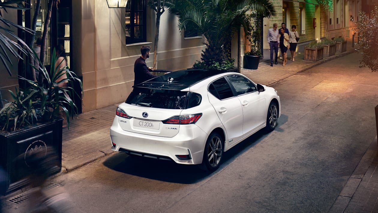 Twotone paint for Lexus CT 200h Advance Plus Carbuyer