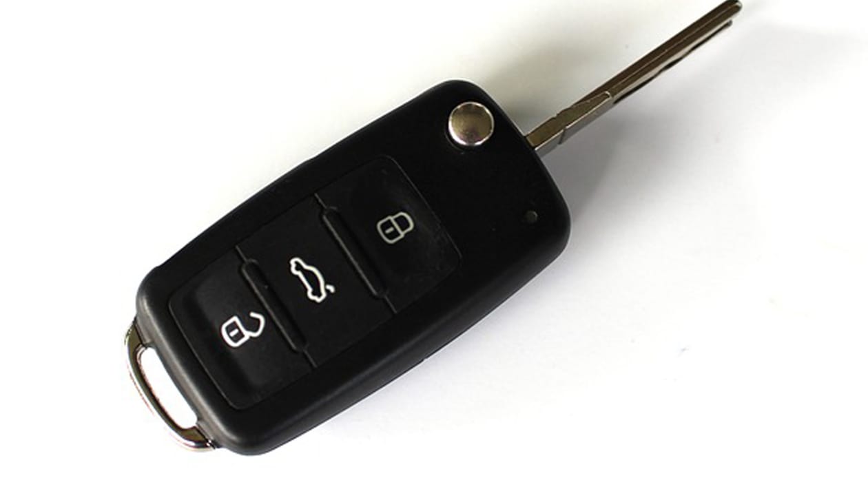 Car hacking - report reveals security flaw in immobilisers | Carbuyer