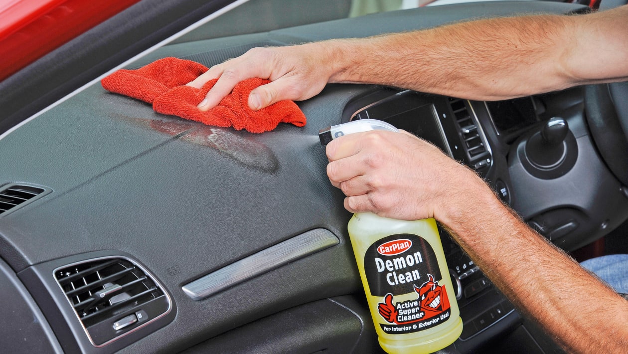 Car Cleaning Service at Best Price in Delhi | Glass Engineers