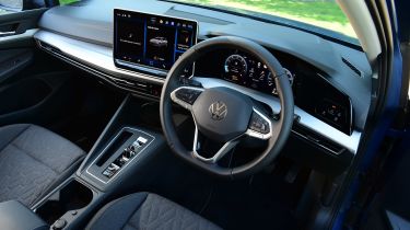 Volkswagen Golf facelift steering wheel