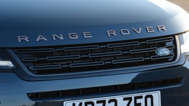 Range Rover Evoque grille
