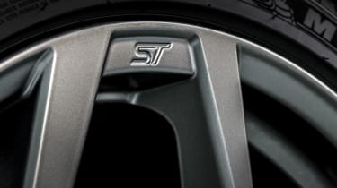 2020 Ford Puma ST - &#039;ST&#039; badge alloy wheel