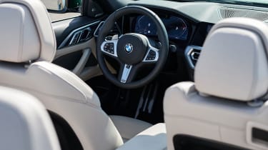 2020 BMW 4 Series Convertible steering wheel