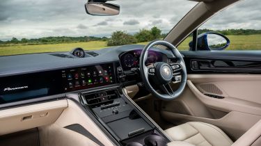 Porsche Panamera facelift dashboard