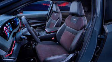 Nissan Ariya Nismo seats