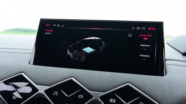 DS 3 E-Tense infotainment screen