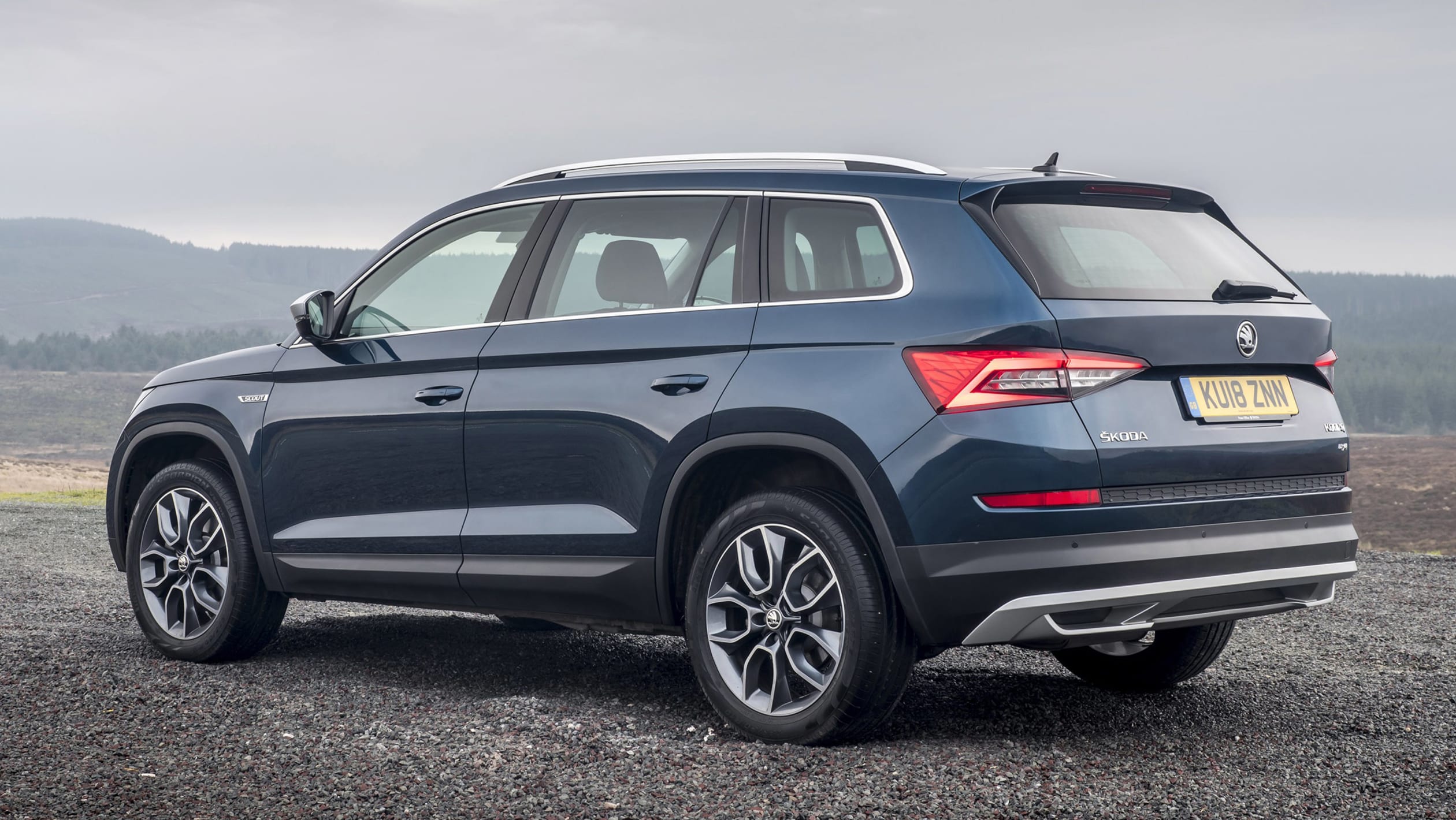 Skoda Kodiaq SUV review pictures Carbuyer