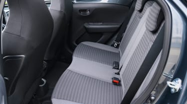 toyota aygo isofix