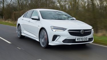 2021 Vauxhall Insignia - front 3/4 view dynamic 
