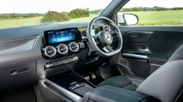 Mercedes GLA facelift dashboard