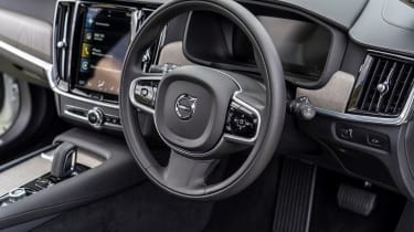 Volvo V90 Cross Country steering wheel