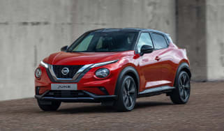 New Nissan Juke - front 3/4 view dynamic