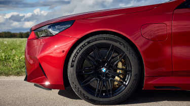 BMW M5 Touring front wheel