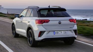 Volkswagen T-Roc facelift driving - rear view