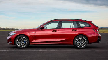 2024 BMW 3 Series Touring side