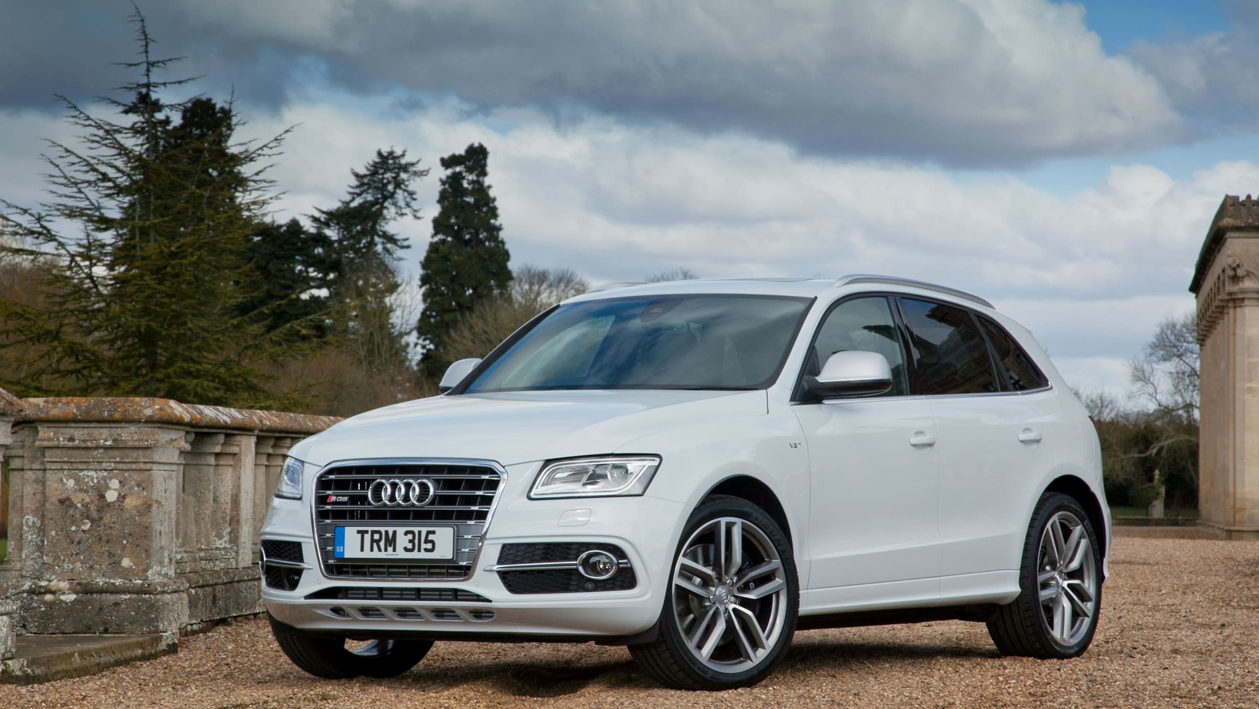 Audi Q5 hatchback SUV Carbuyer