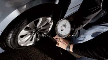 Tyre pressure check