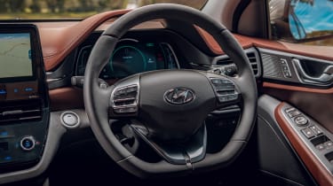 Hyundai Ioniq Hybrid review dashboard
