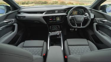 Audi SQ8 e-tron interior