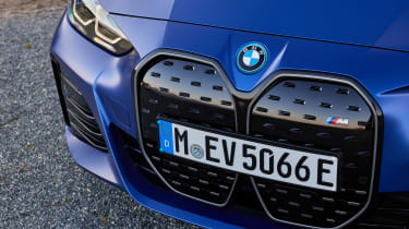 BMW i4 grill