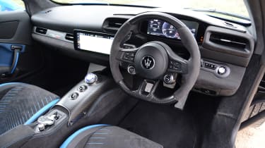 Maserati MC20 interior 