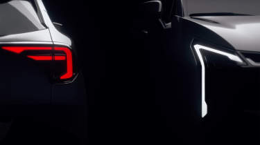 Kia Sportage teaser front and back