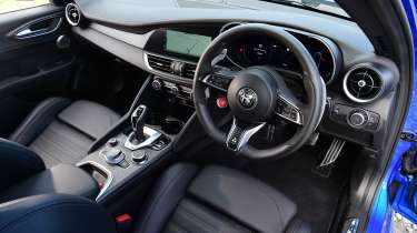 Alfa Romeo Giulia Quadrifoglio interior