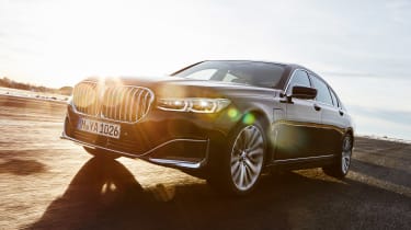 BMW 745e hybrid saloon front action