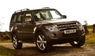 mitsubishi shogun suv 2011 price