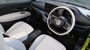 Fiat 500e interior