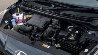 Hyundai i10 facelift engine bay