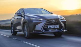 Lexus NX 2024